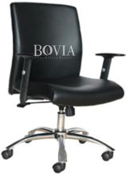 Kursi kantor direktur BOVIA donati