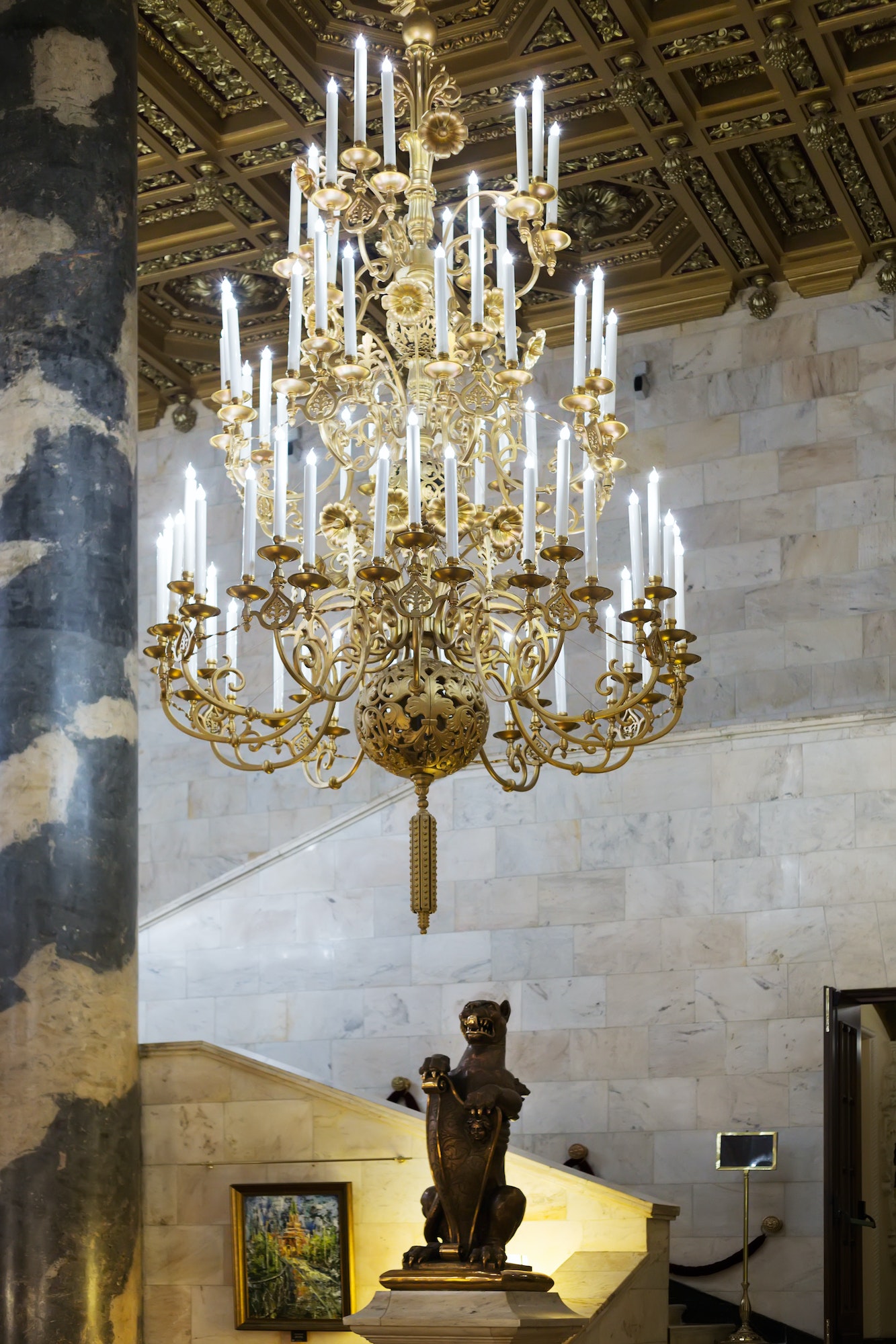 Column Hall chandelier Column Hall chandelier